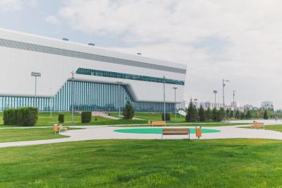 Современный комплекс с благоустроенной территорией